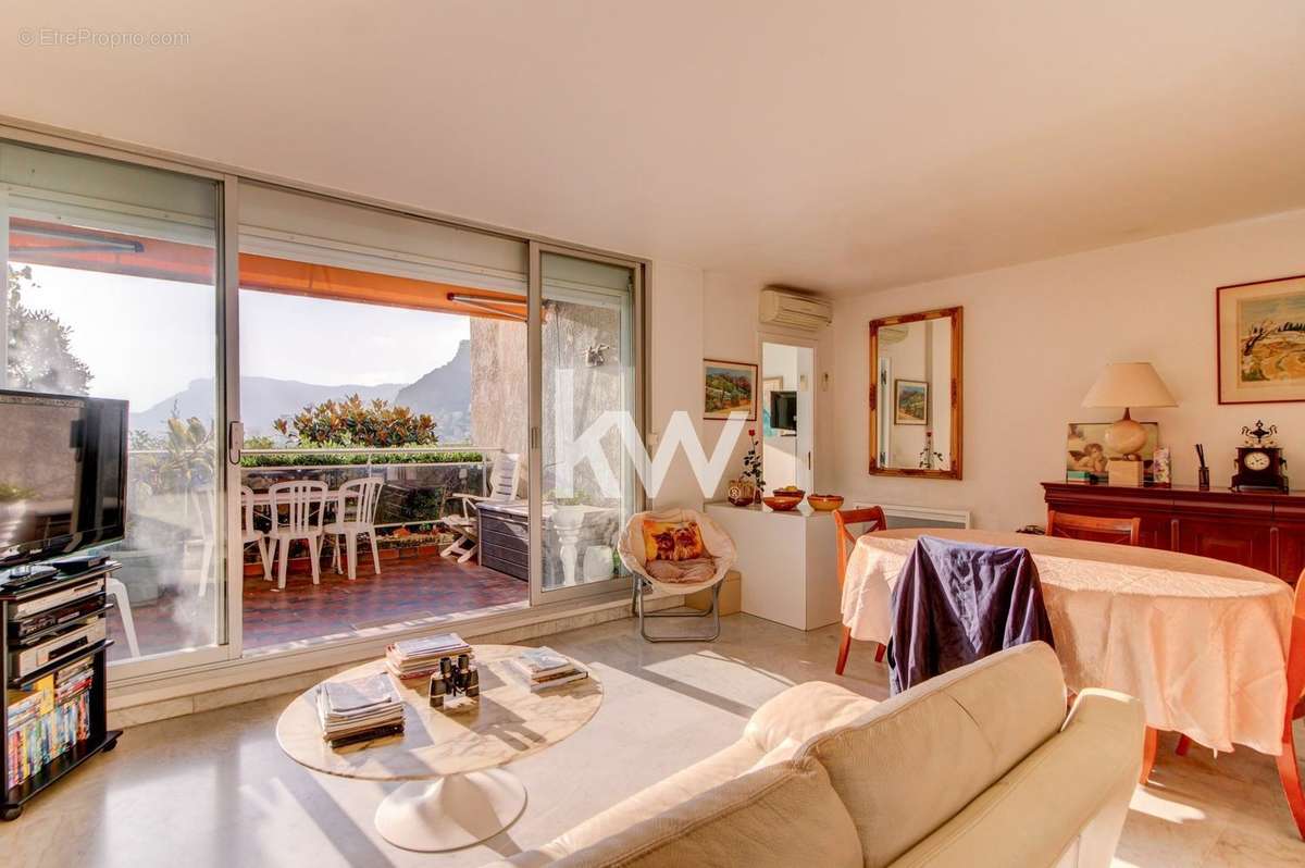 Appartement à ROQUEBRUNE-CAP-MARTIN