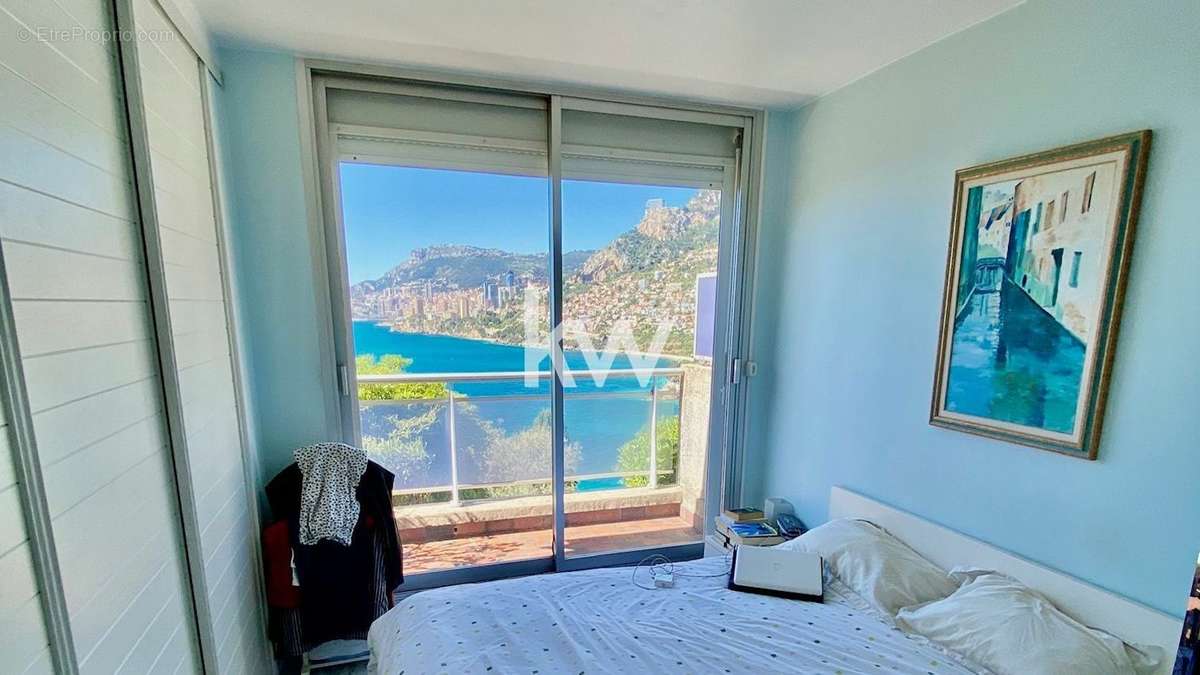 Appartement à ROQUEBRUNE-CAP-MARTIN