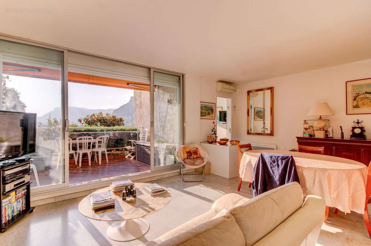 Appartement à ROQUEBRUNE-CAP-MARTIN