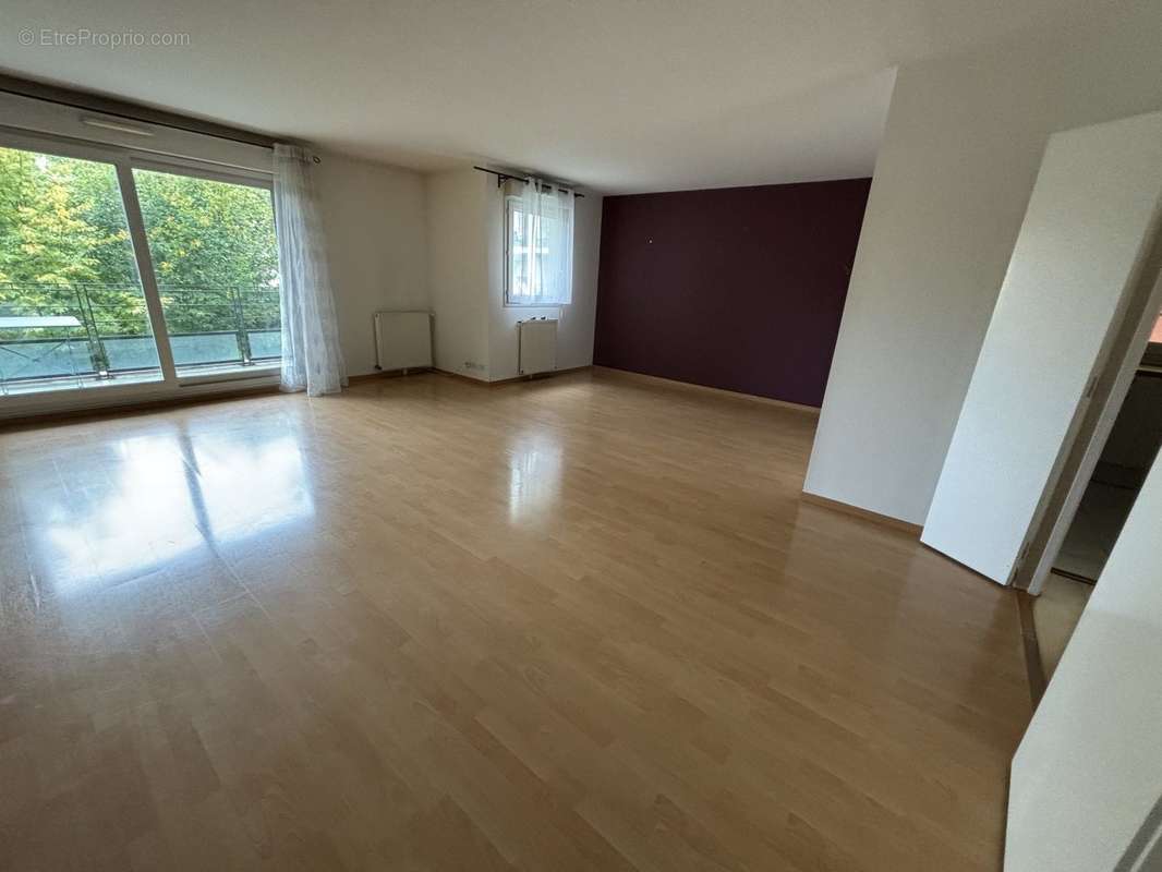 Appartement à MONTIGNY-LE-BRETONNEUX