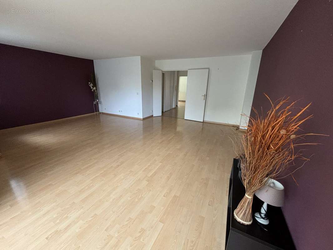 Appartement à MONTIGNY-LE-BRETONNEUX