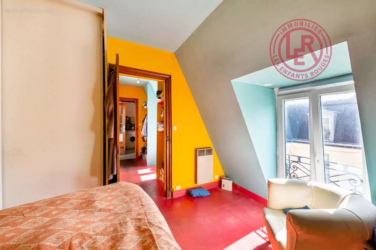 Appartement à PARIS-10E