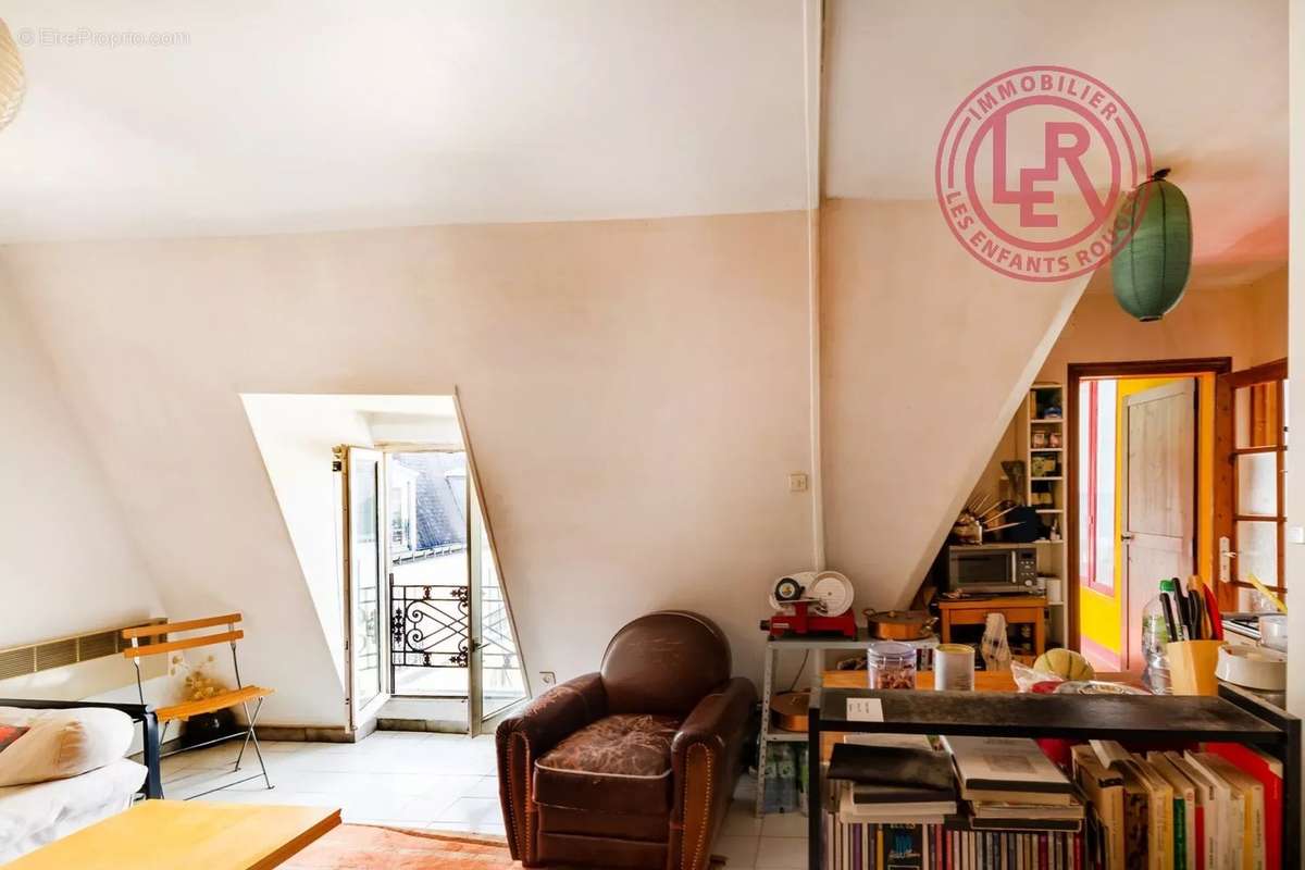 Appartement à PARIS-10E