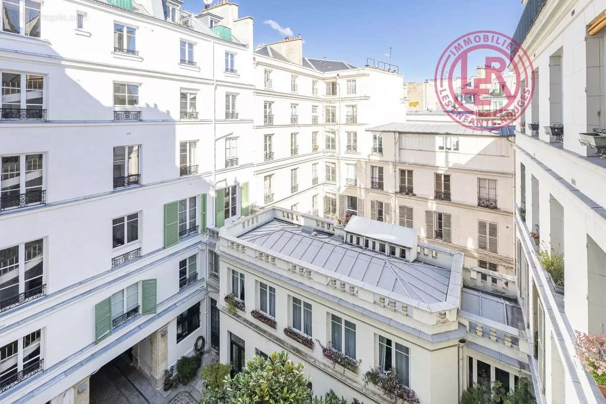 Appartement à PARIS-10E