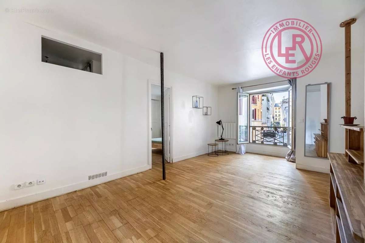 Appartement à PARIS-10E