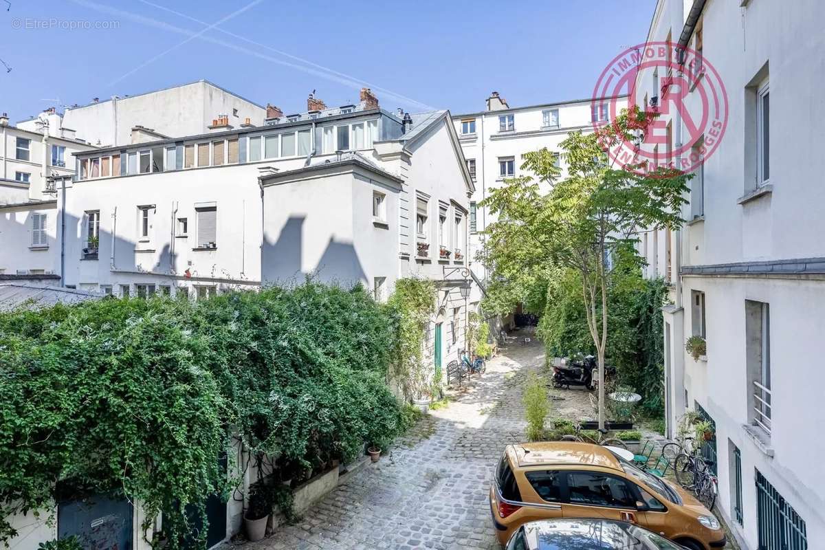 Appartement à PARIS-10E