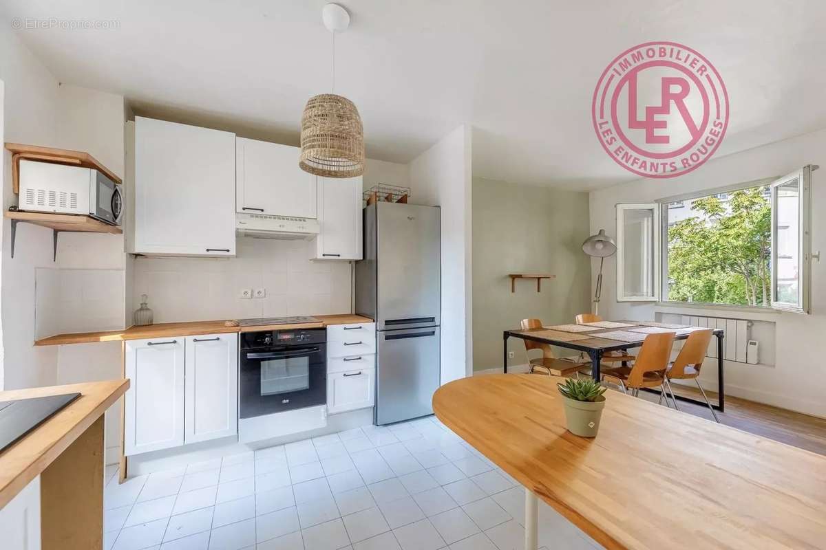 Appartement à PARIS-10E