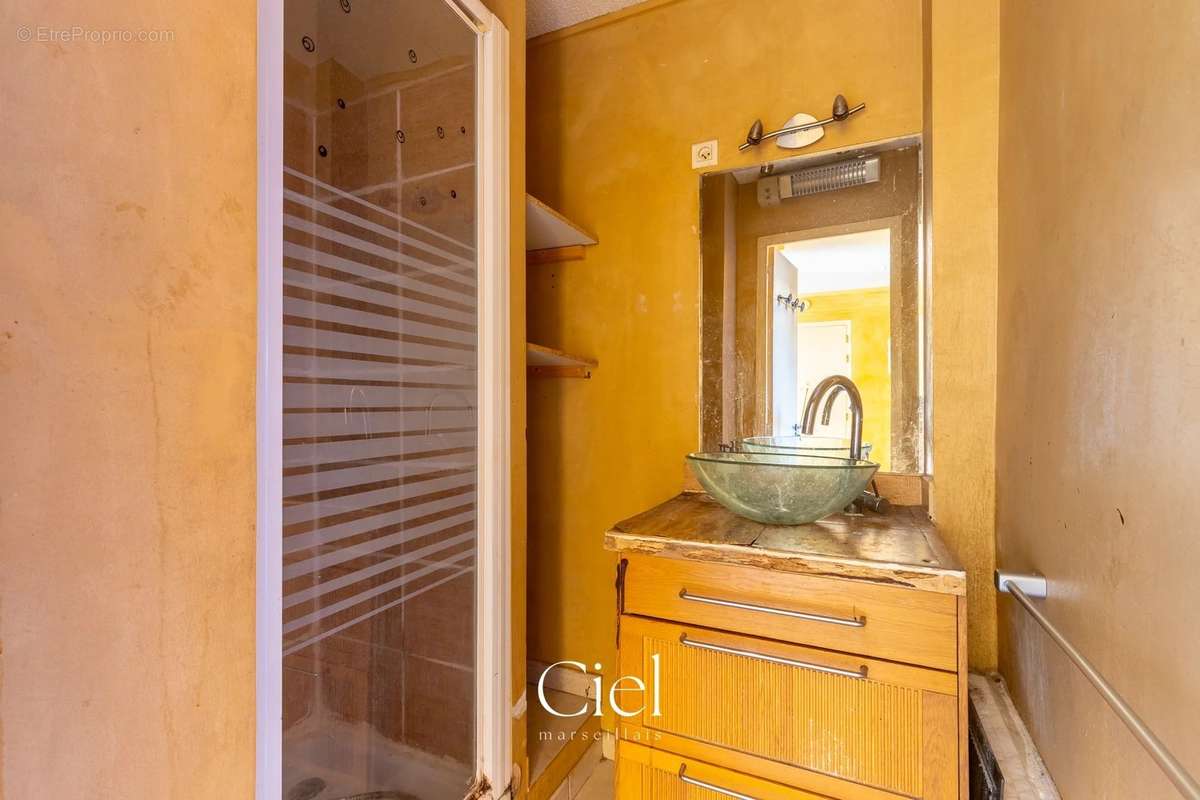 Appartement à MARSEILLE-13E