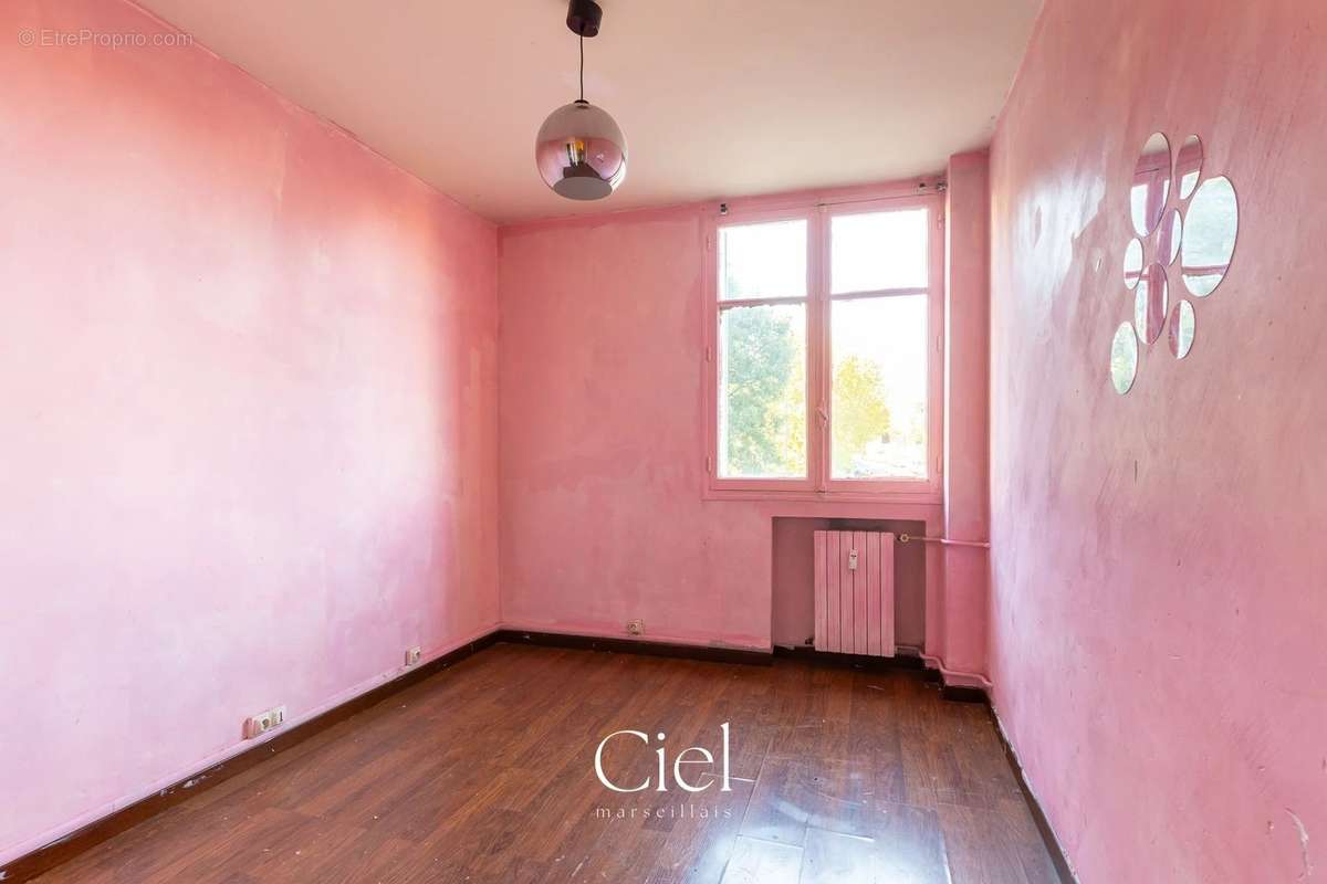 Appartement à MARSEILLE-13E