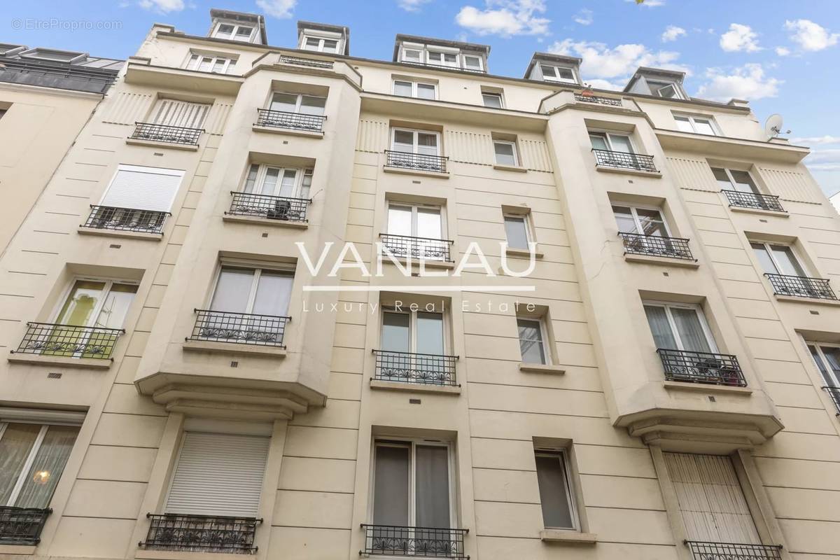 Appartement à PARIS-19E