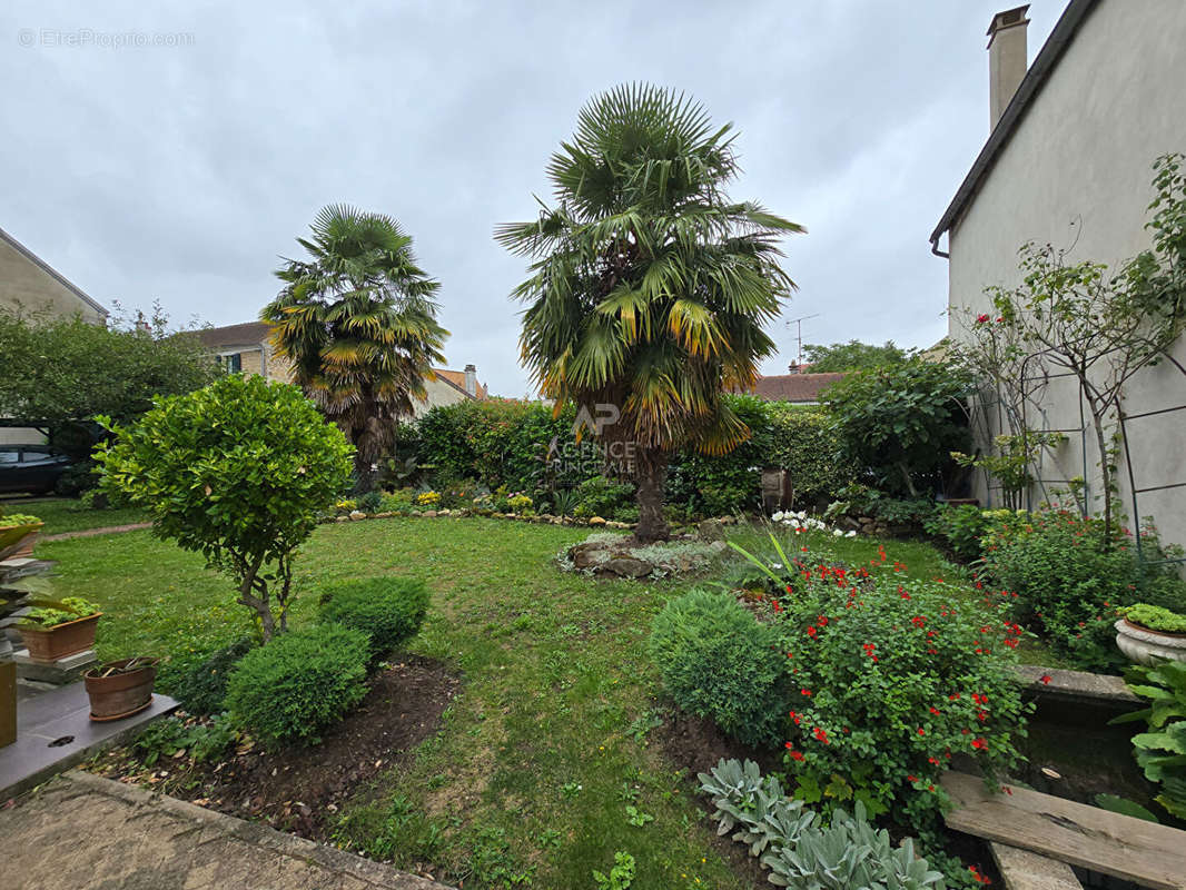 Maison à CERGY