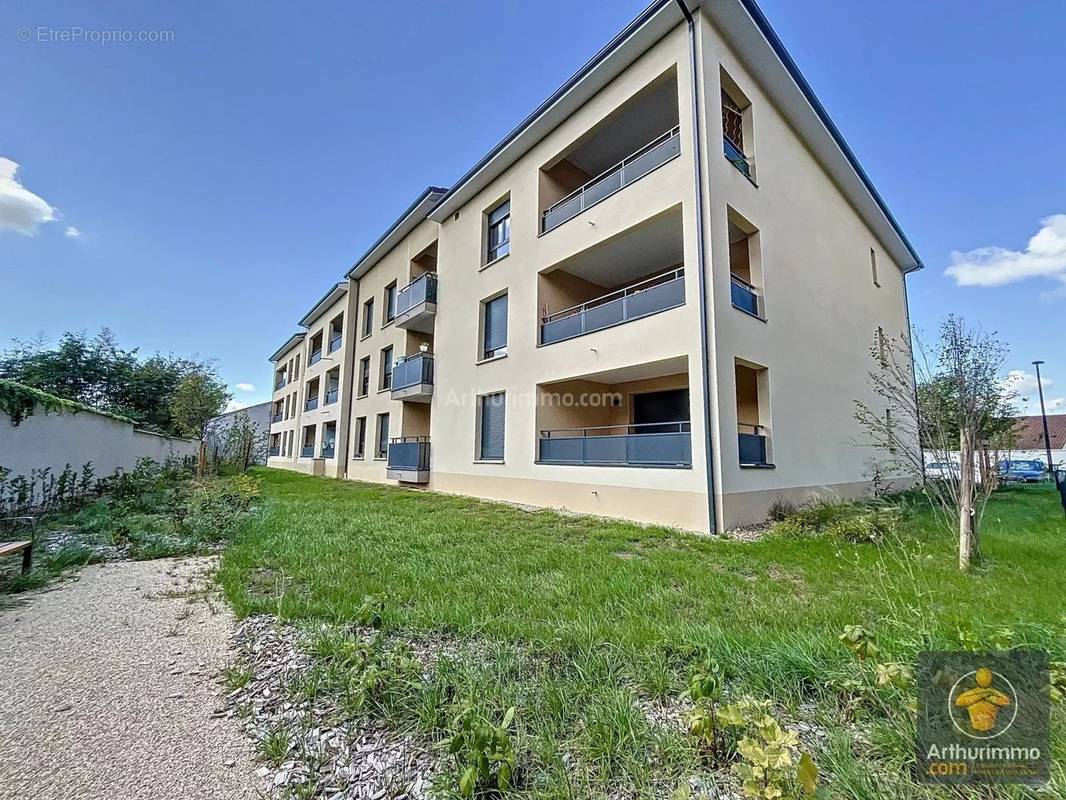 Appartement à BOURGOIN-JALLIEU