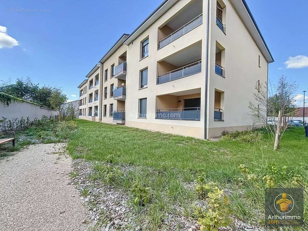 Appartement à BOURGOIN-JALLIEU