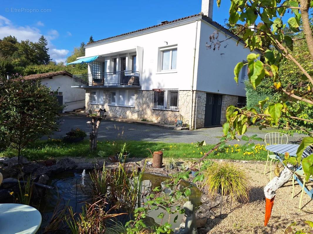 Maison à CHARROUX