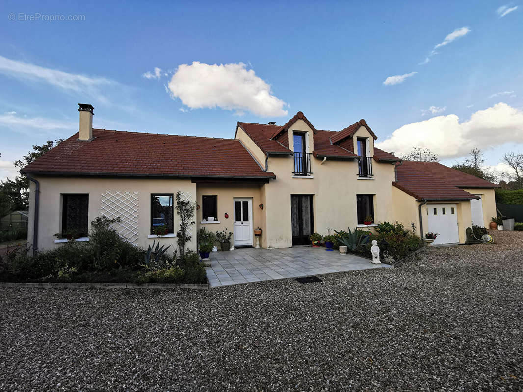 Maison à CHATELLERAULT