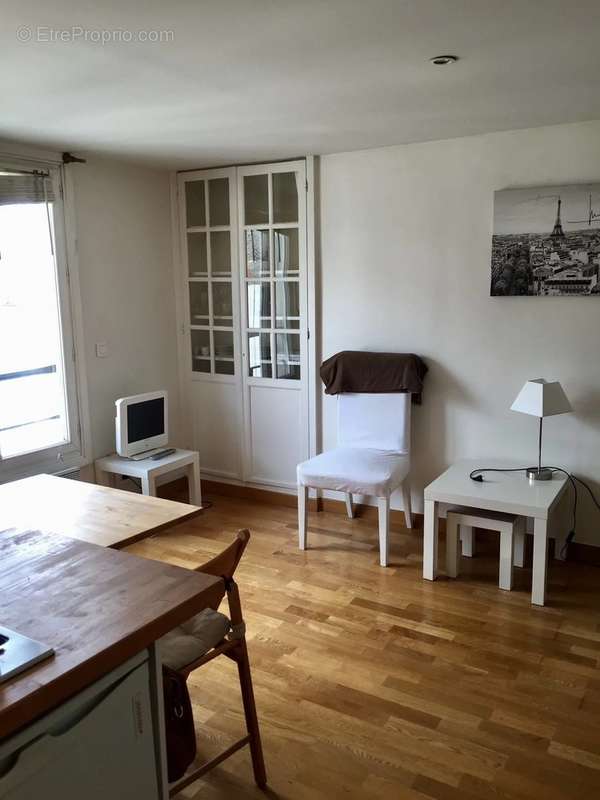 Appartement à PARIS-7E