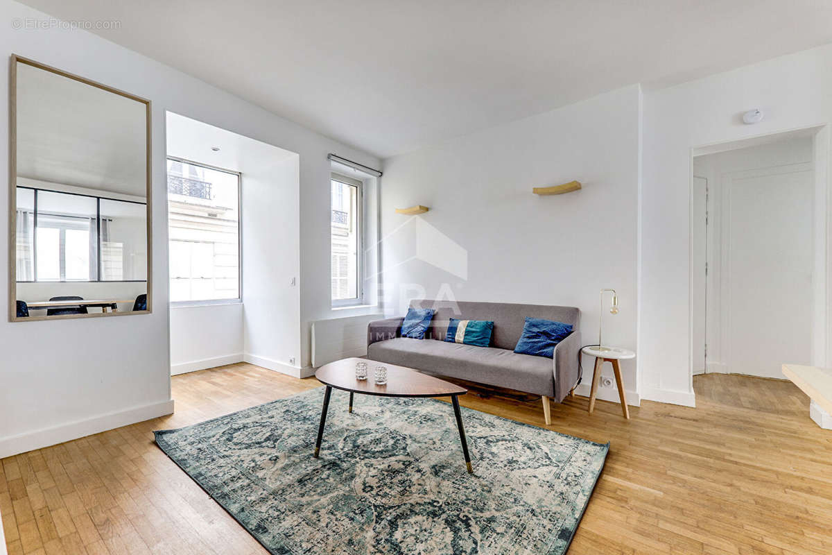 Appartement à PARIS-17E