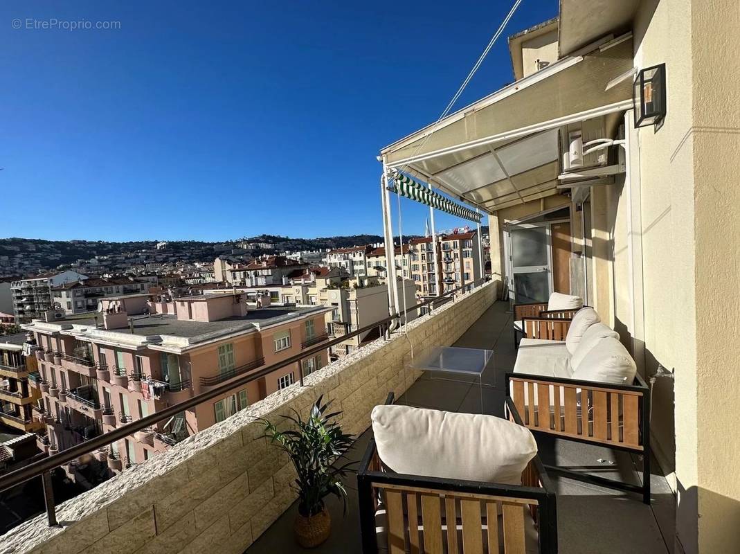 Appartement à NICE