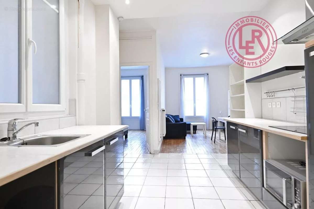 Appartement à PARIS-15E