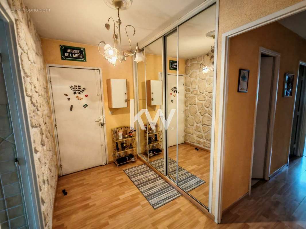 Appartement à BROU-SUR-CHANTEREINE