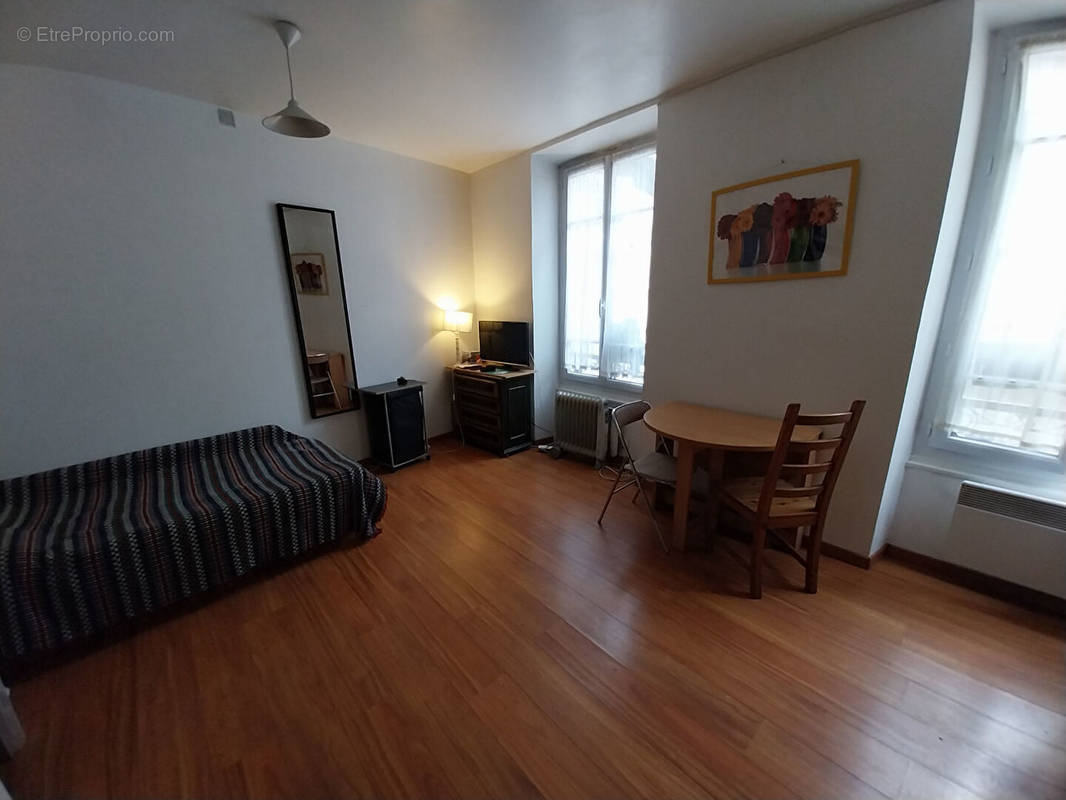 Appartement à NANTERRE