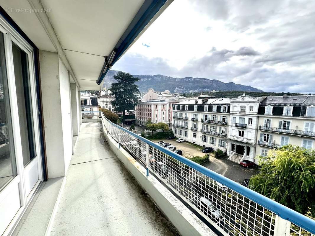 Appartement à AIX-LES-BAINS