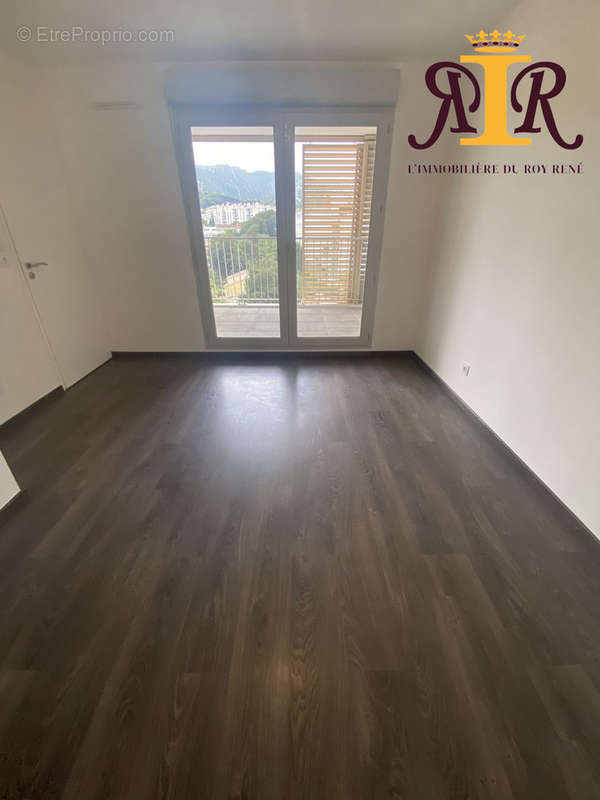 Appartement à MARSEILLE-10E