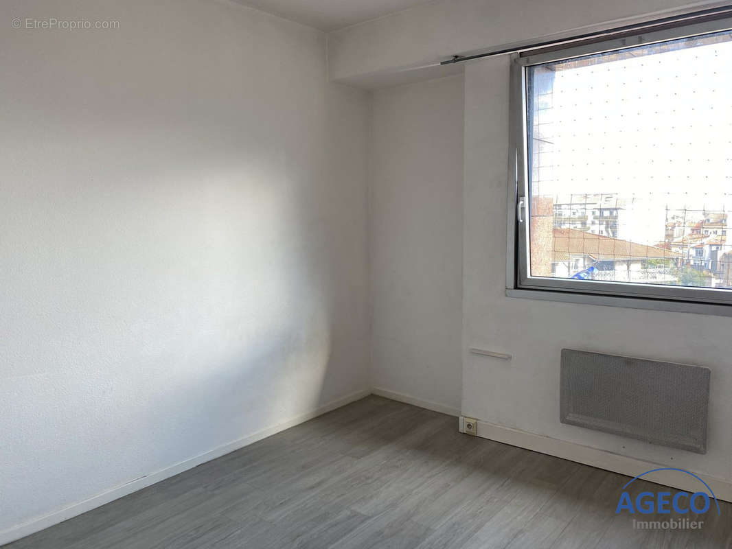 Chambre - Appartement à TOULOUSE