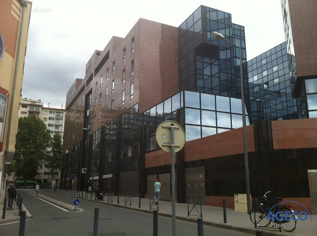 Façade immeuble - Appartement à TOULOUSE