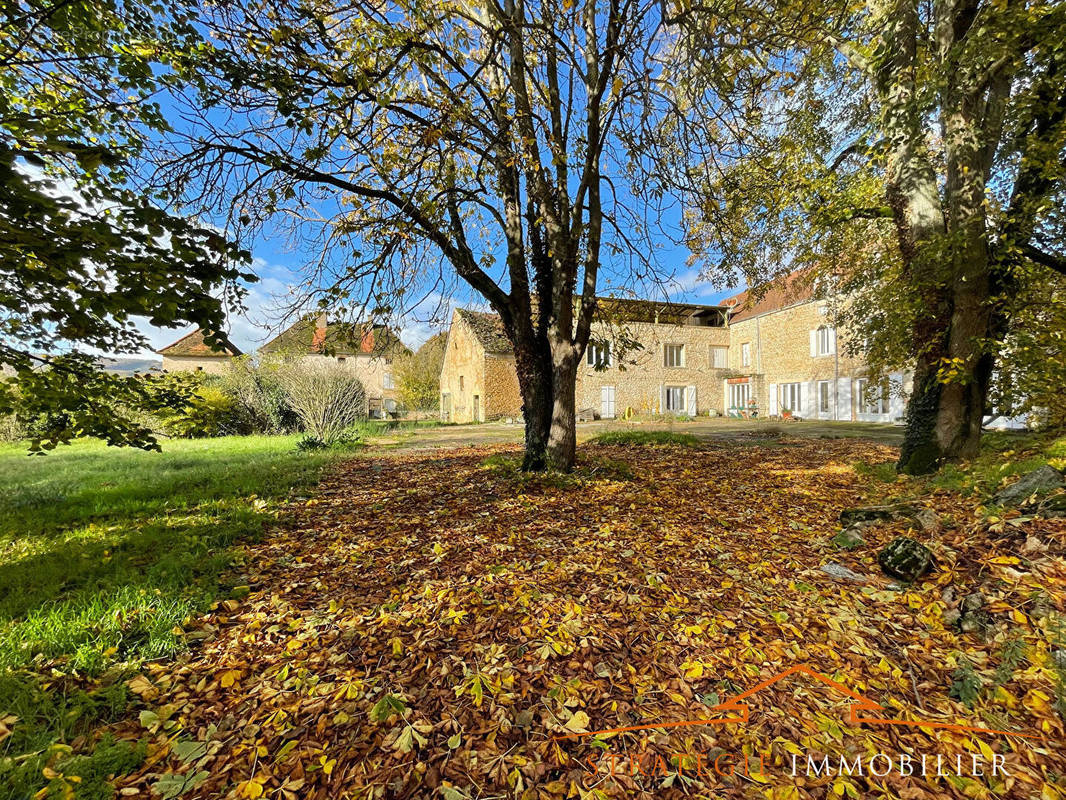 Maison à GENOUILLY