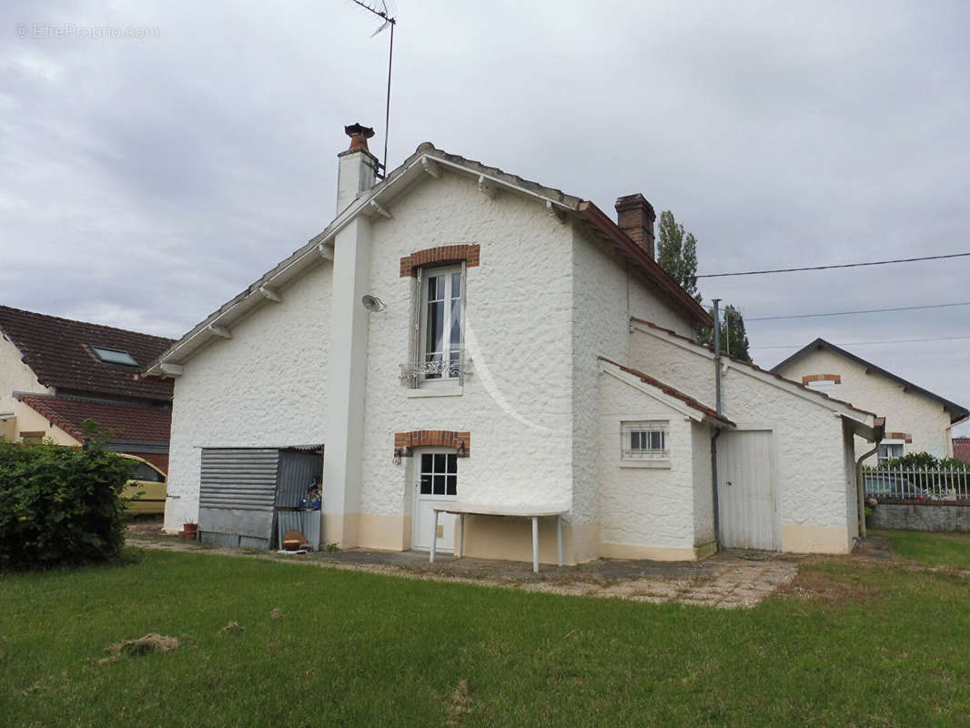 Maison à LAMOTTE-BEUVRON