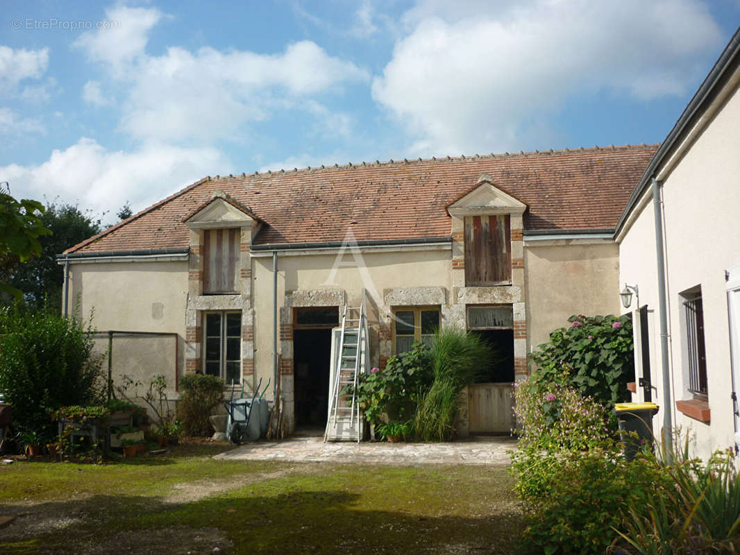 Maison à LIGNY-LE-RIBAULT