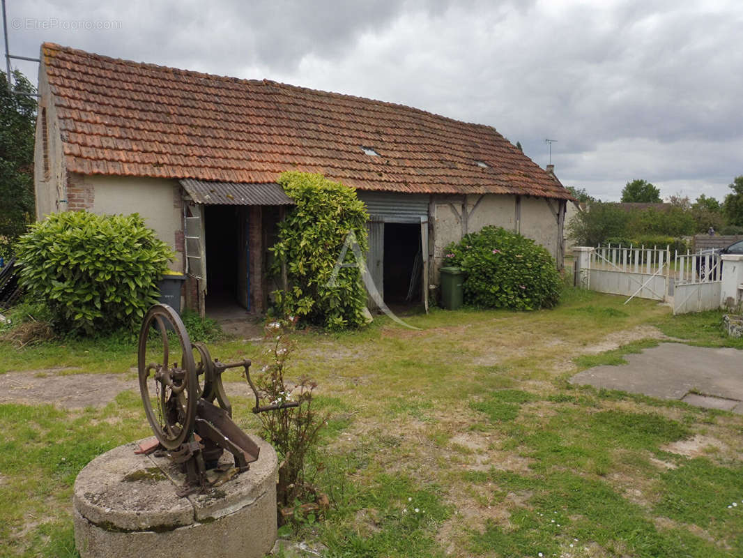 Maison à NEUNG-SUR-BEUVRON