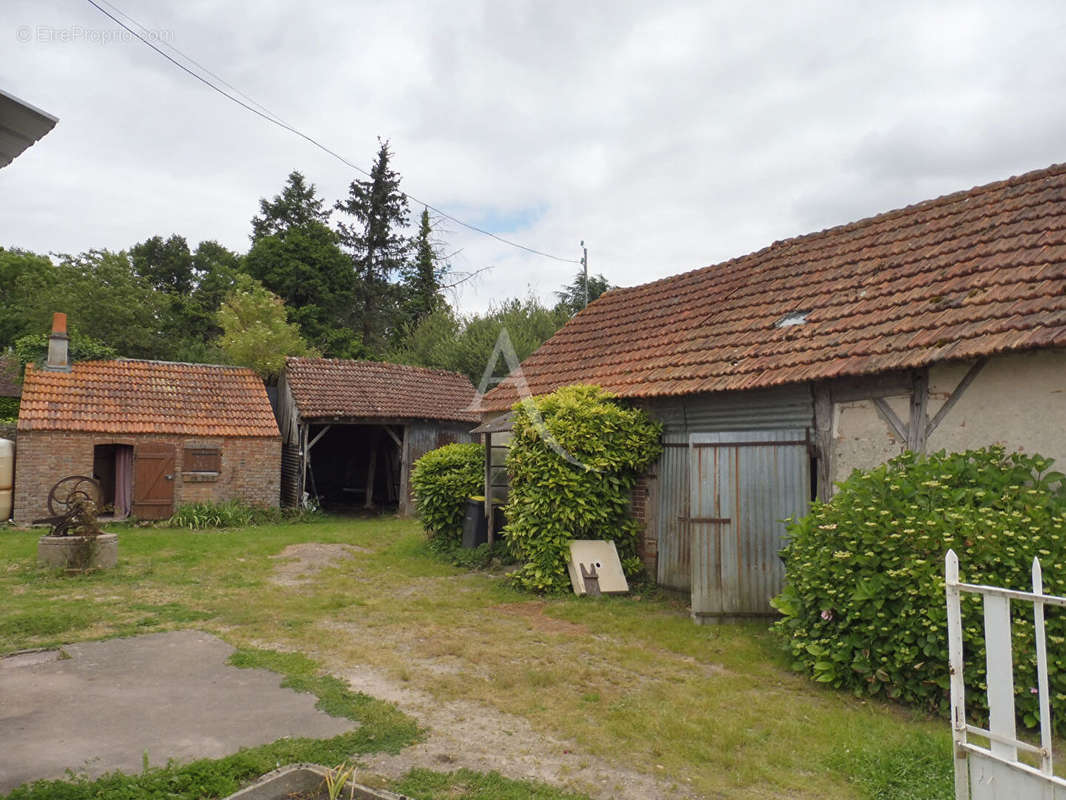 Maison à NEUNG-SUR-BEUVRON