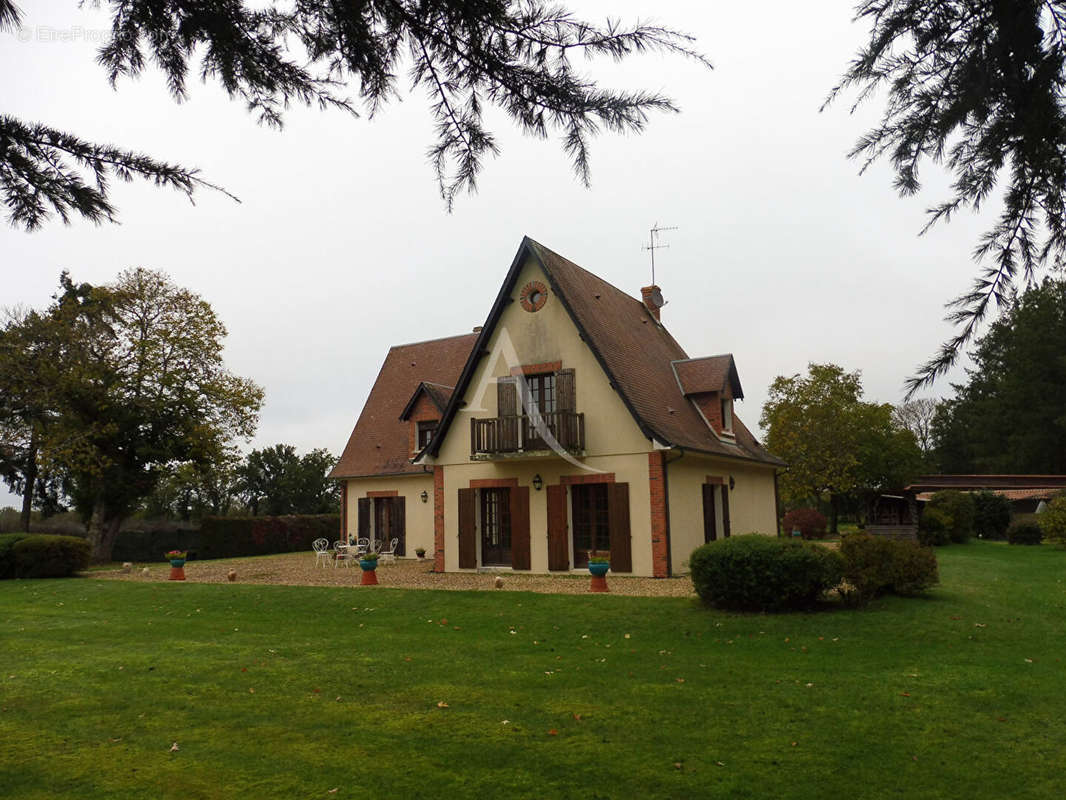 Appartement à LAMOTTE-BEUVRON