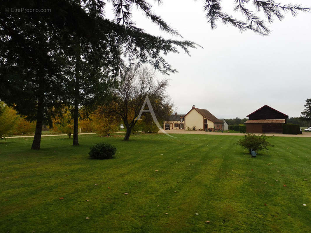 Appartement à LAMOTTE-BEUVRON