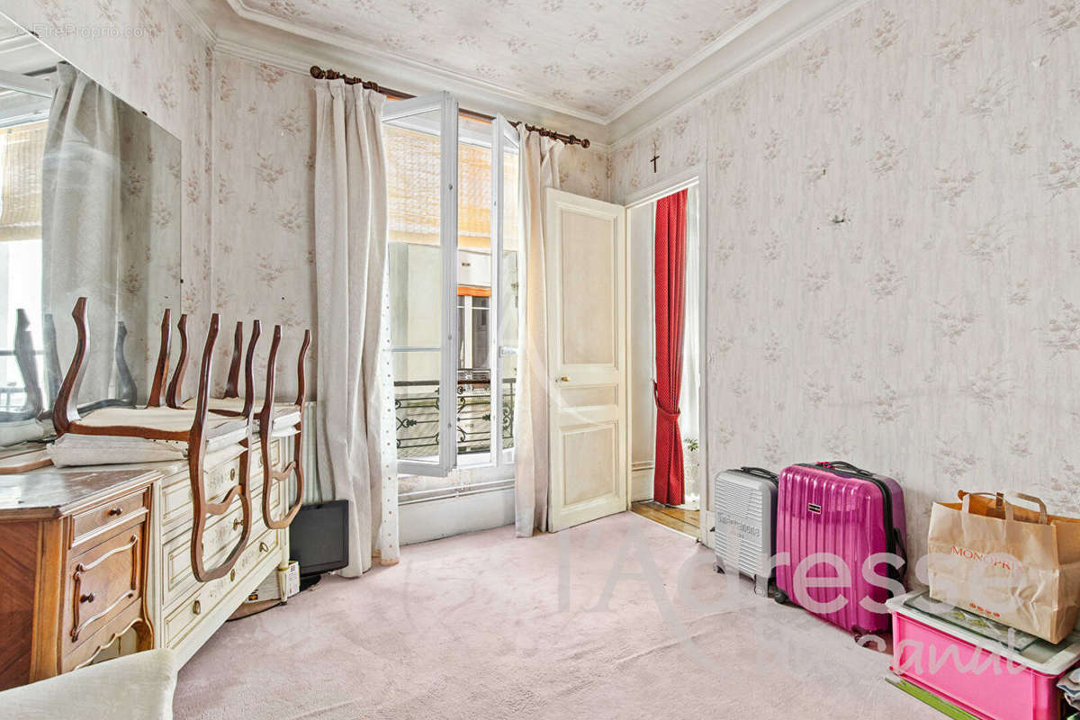 Appartement à PARIS-10E