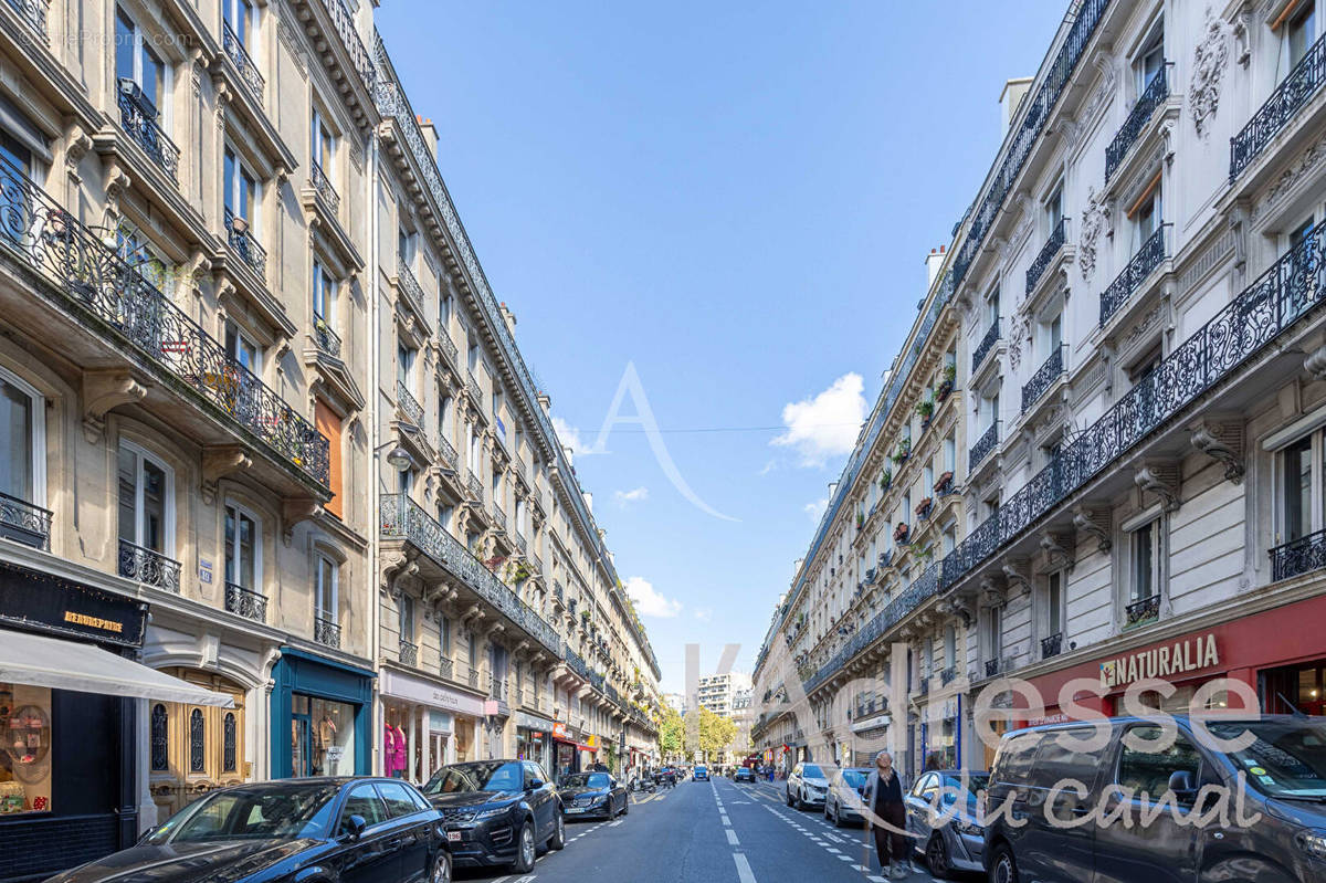 Appartement à PARIS-10E