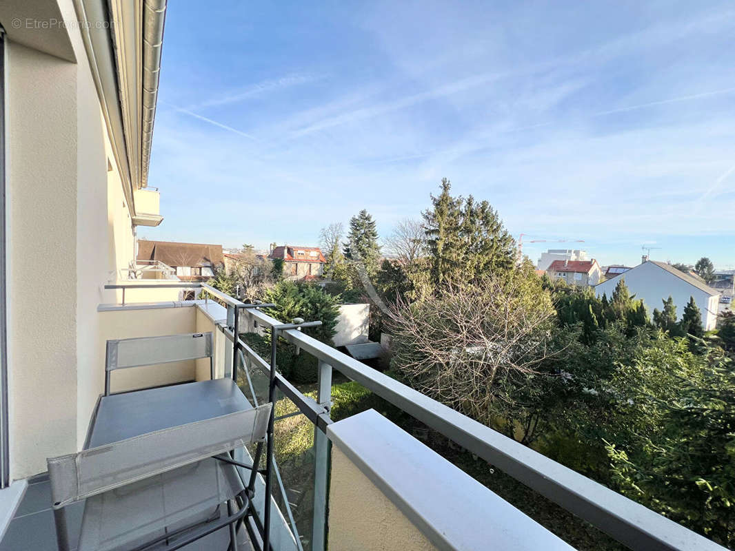 Appartement à LE PERREUX-SUR-MARNE