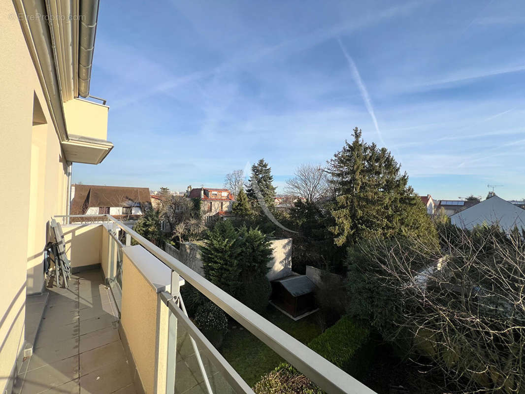 Appartement à LE PERREUX-SUR-MARNE