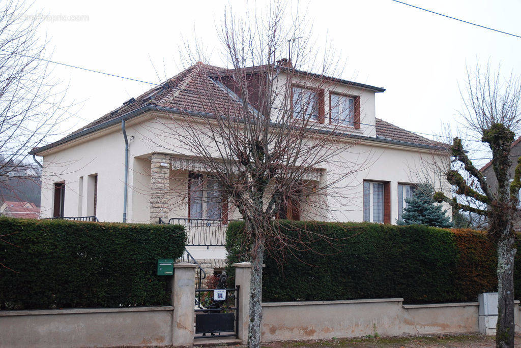 Maison à LE CREUSOT