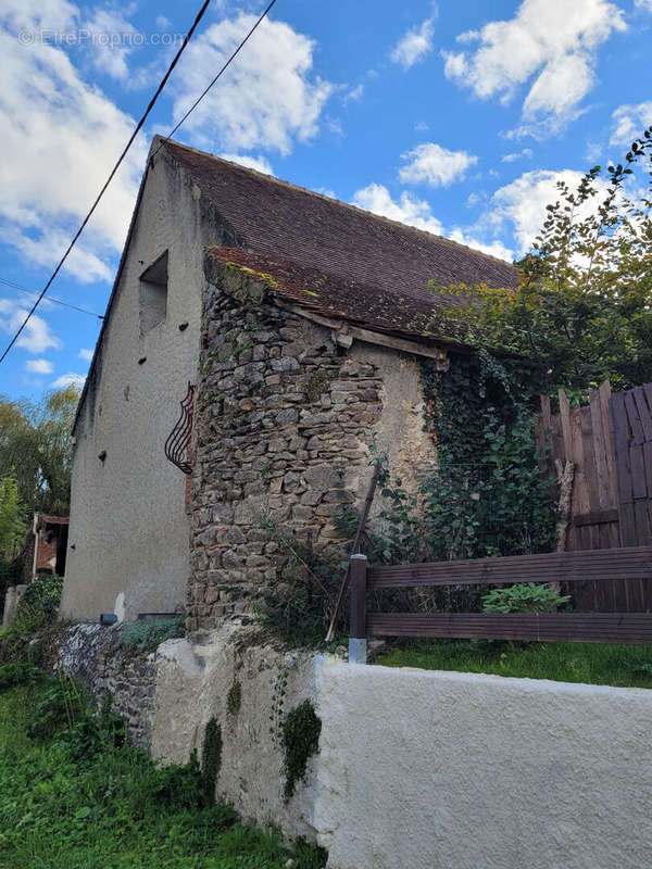 Maison à FLEURIEL