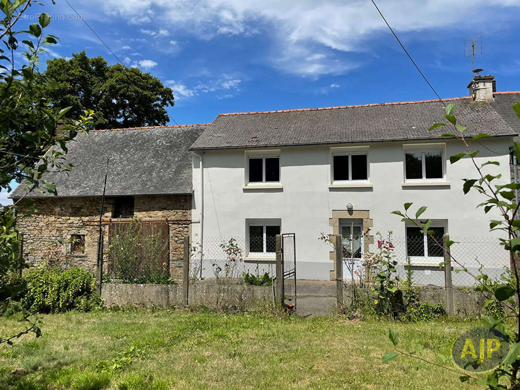 Maison à BAINS-SUR-OUST