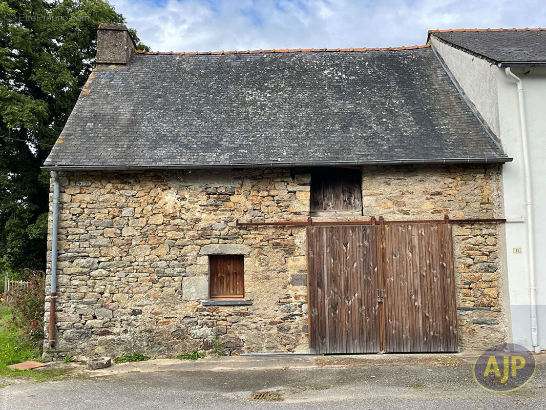 Maison à BAINS-SUR-OUST