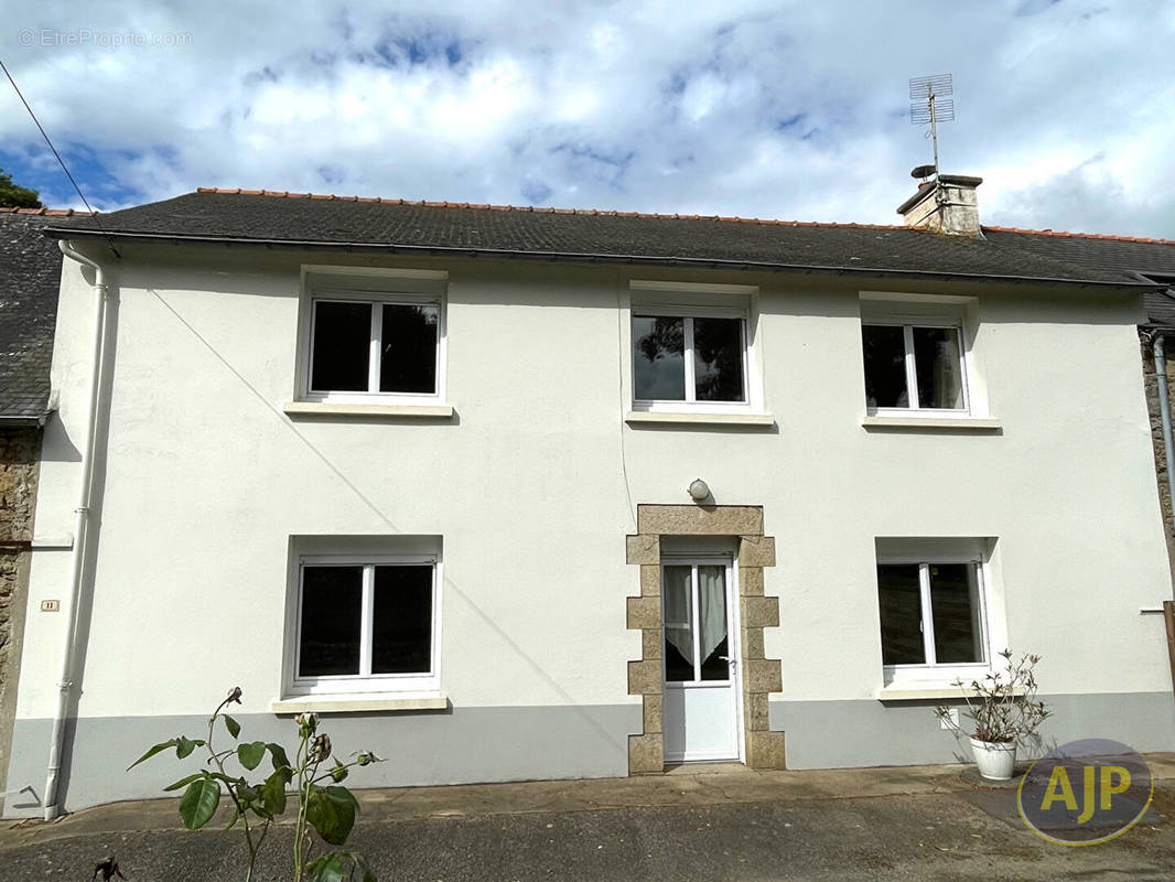 Maison à BAINS-SUR-OUST