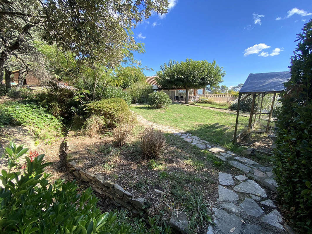 Maison à CAUNES-MINERVOIS