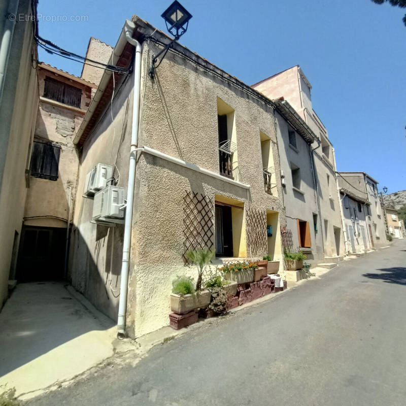 Maison à ROQUEFORT-DES-CORBIERES