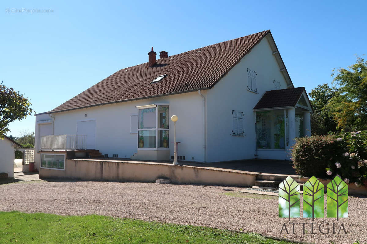 Maison à LOURDOUEIX-SAINT-PIERRE