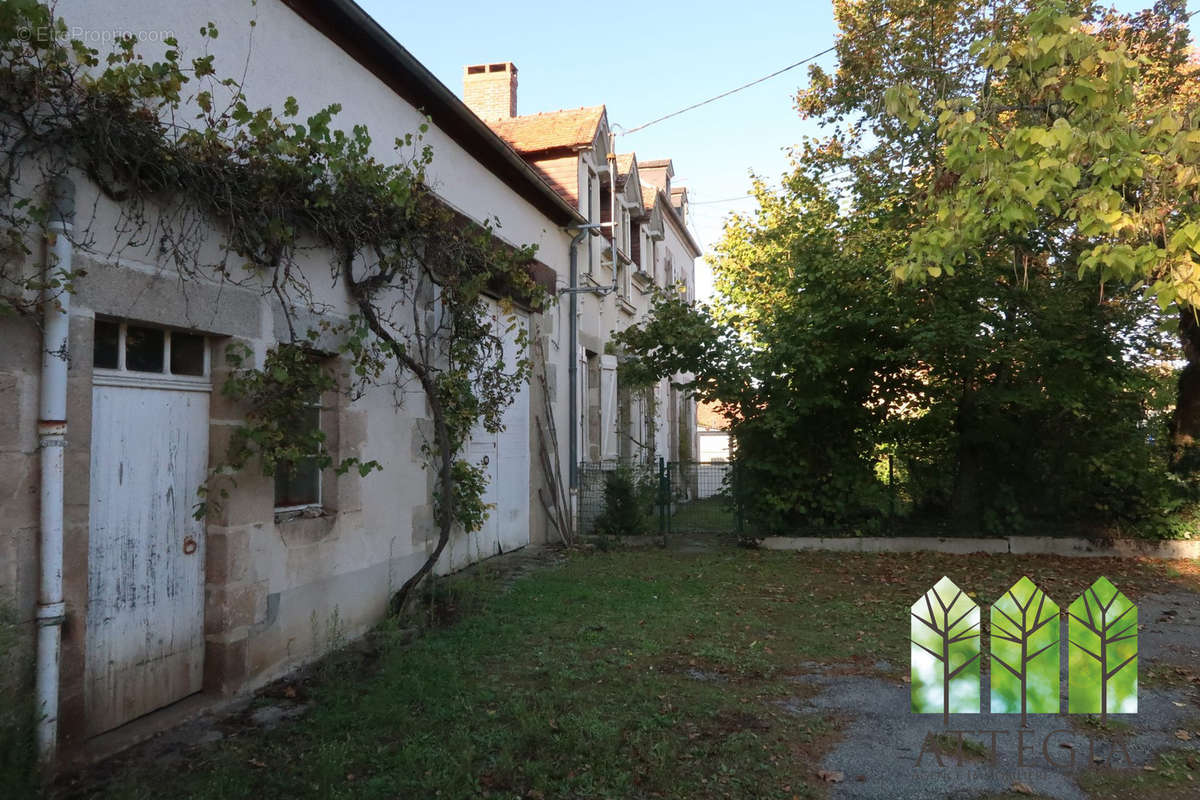 Maison à GOUZON