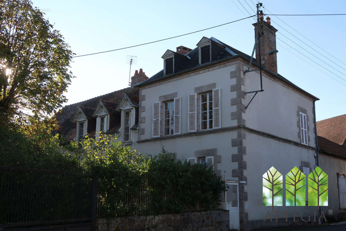 Maison à GOUZON